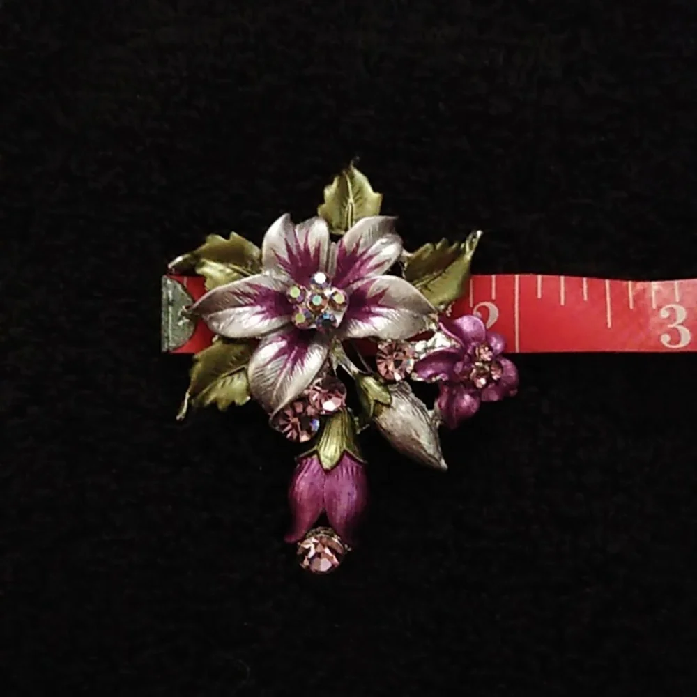 3/$20 Metal Flower Brooch